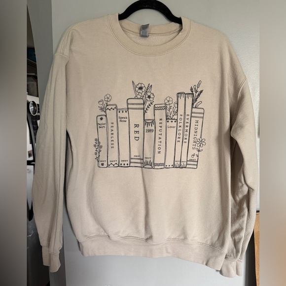 Taylor Swift Sweater - Picture 2 of 5